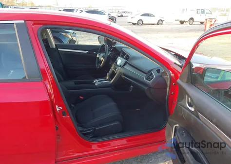 2016 Honda Civic Lx z USA, uszkodzony, nr VIN 2HGFC2F57GH521370